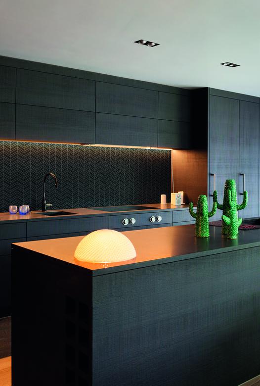 Crystal Chevron - Black image